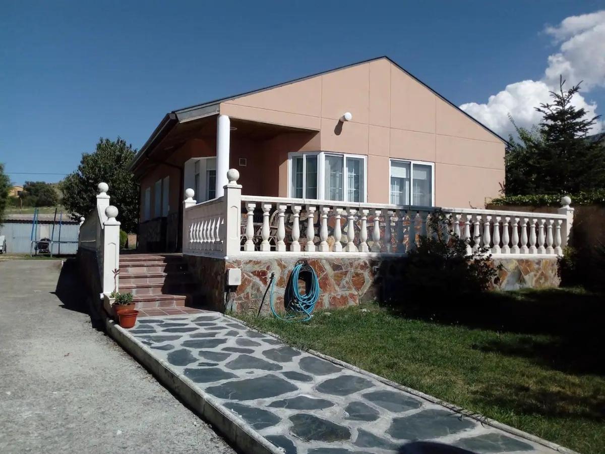 סגוביה Acogedor Chalet En Otero De Herreros!!! מראה חיצוני תמונה